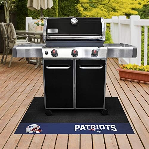 FANMATS 12192 New England Patriots Vinyl Grill Mat-26in. x 42in. - Deck Patio zaštitni Mat / ulje, plamen, i UV otporan