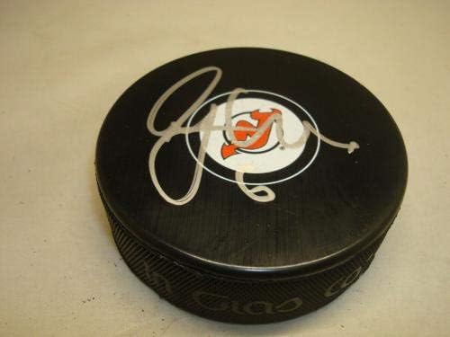 Andy Greene potpisao New Jersey Devils Hockey Puck Autographed 1B-Autographed NHL Pucks